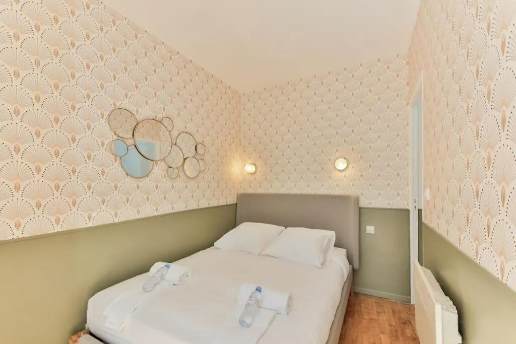 Independant Flat Pro Canal St Martin&train Station Apartment *