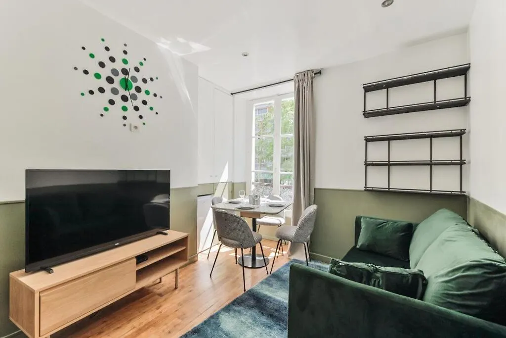 Independant Flat Pro Canal St Martin&train Station Apartment *
